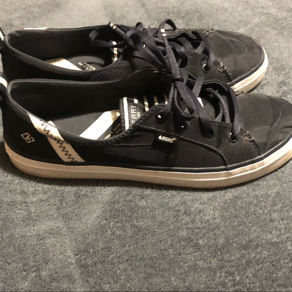 Sperry | Casual Navy Blue & White Boat Shoes - Picture 12 of 13